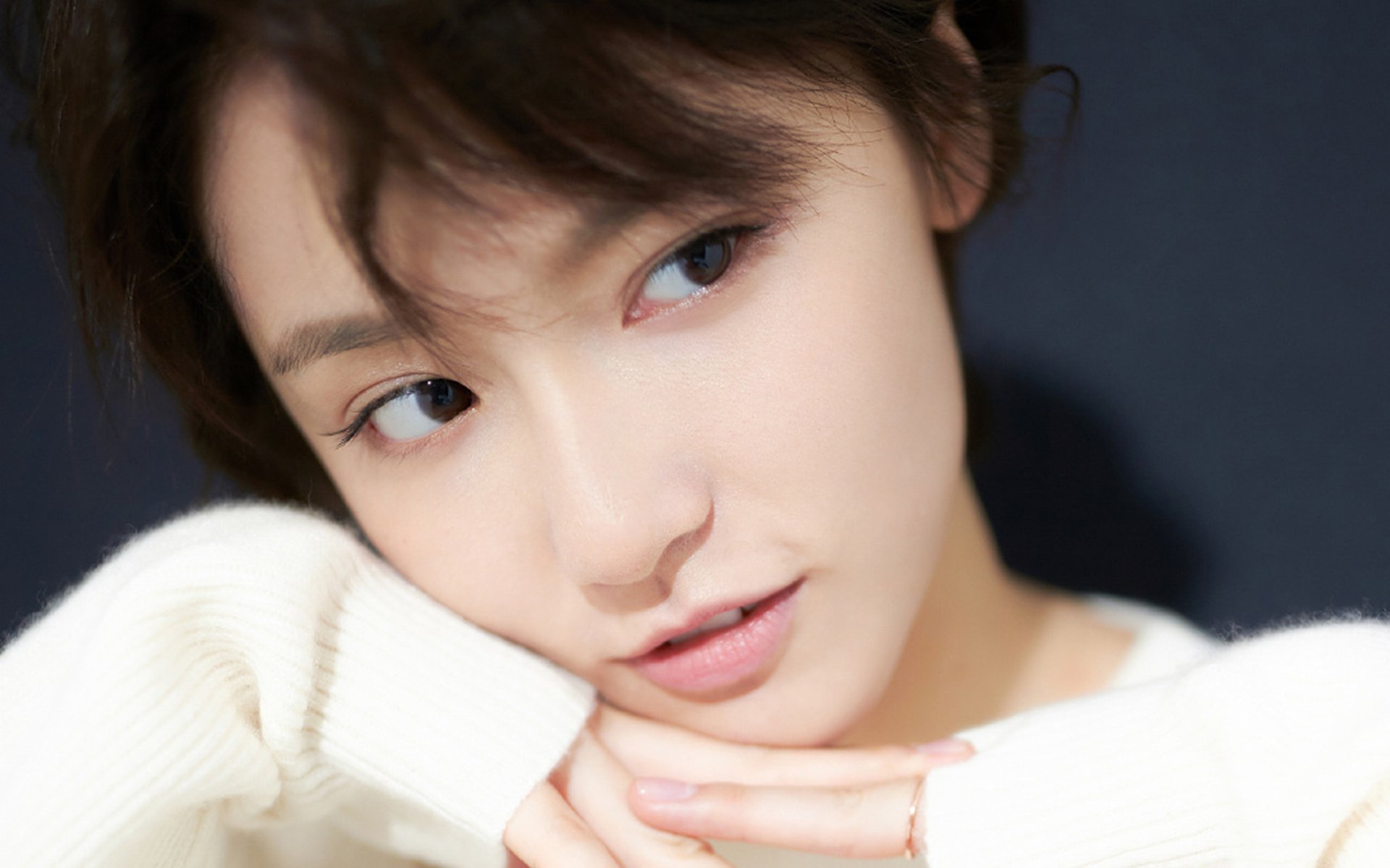 “电动冲浪:东三叉湖马鞍山赛场掀起浪潮”