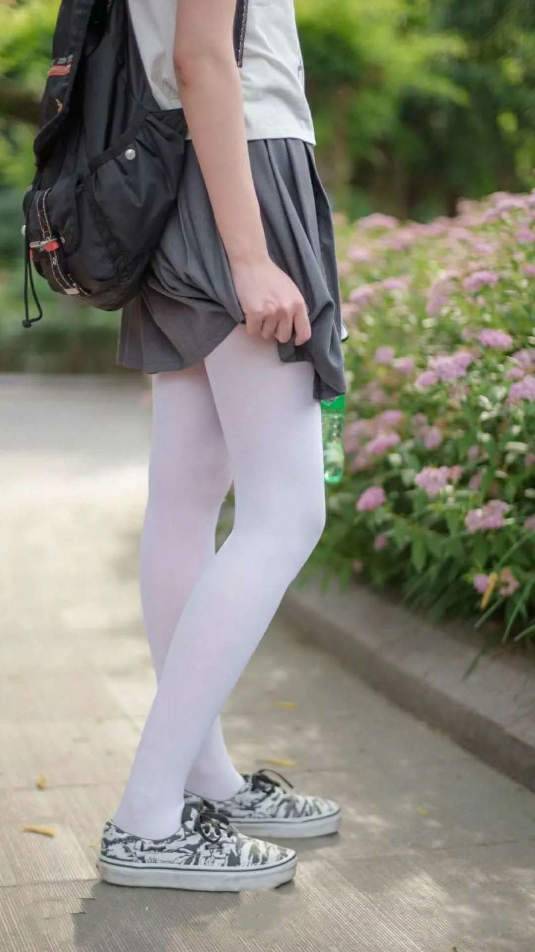 中场抢断成功率是否能有效预测比赛最终走势,中场暂停时间