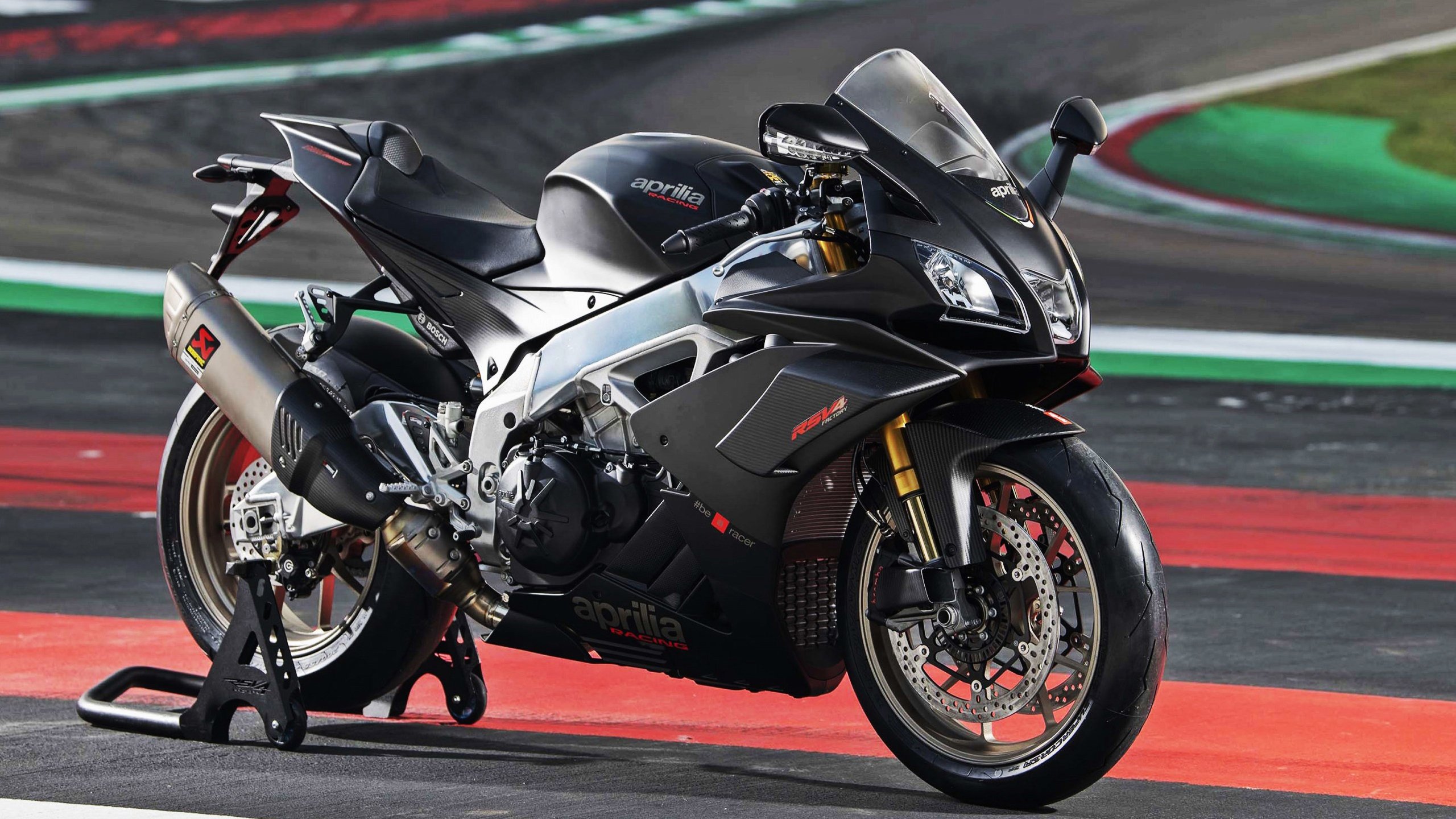 九游娱乐中心-希腊男篮在欧洲锦标赛中再次夺冠，传统强队再续辉煌，希腊男篮进奥运了吗