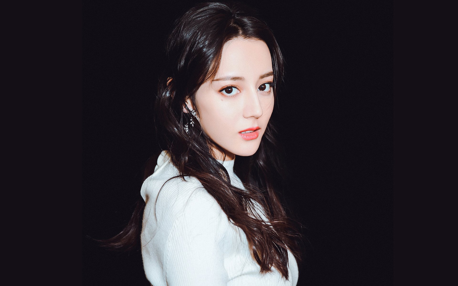 欧洲杯激战再轮回:战术变化打造奇迹!,欧洲杯战场